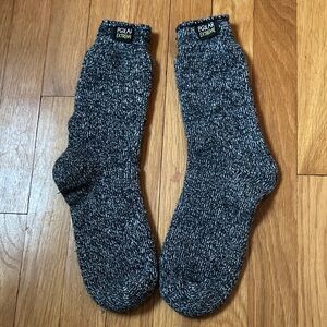 Polar Extreme Black & White Marled Socks